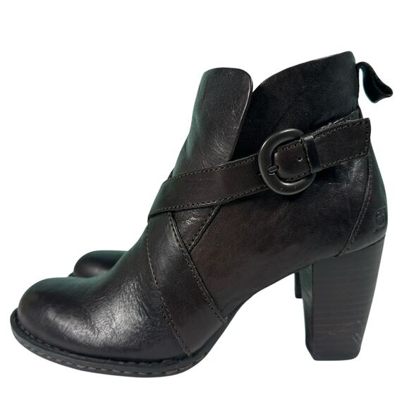 Born Shola Dark Brown Leather Heeled Ankle Boots Womens Size 8 Buckle Strap - Picture 1 of 11